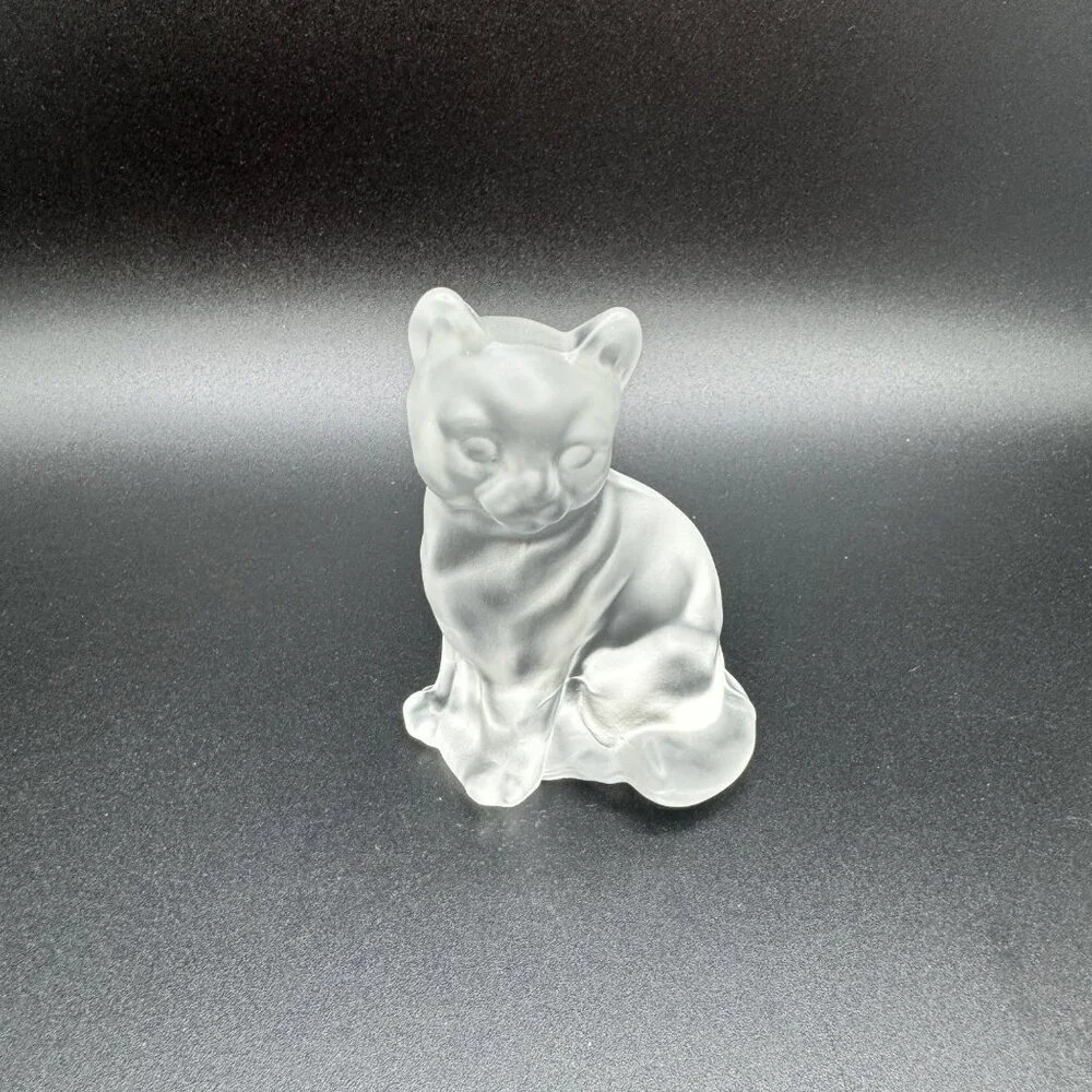 Sitting Cat Kitten Clear Frosted Art Glass Figurine Paperweight